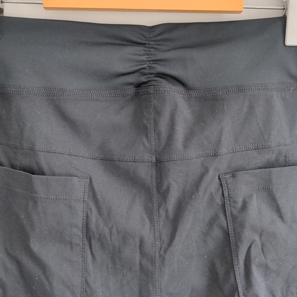 MOUNTAIN HARDWEAR | Dynama 2 Shorts Elastic Waist Pockets, Black, Women's XL - Picture 9 of 15